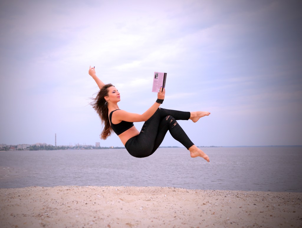 Attention, SLM-ers!! Read me, Damn it! – KELLY FITZHARRIS,&nbsp;Editor-in-Chief