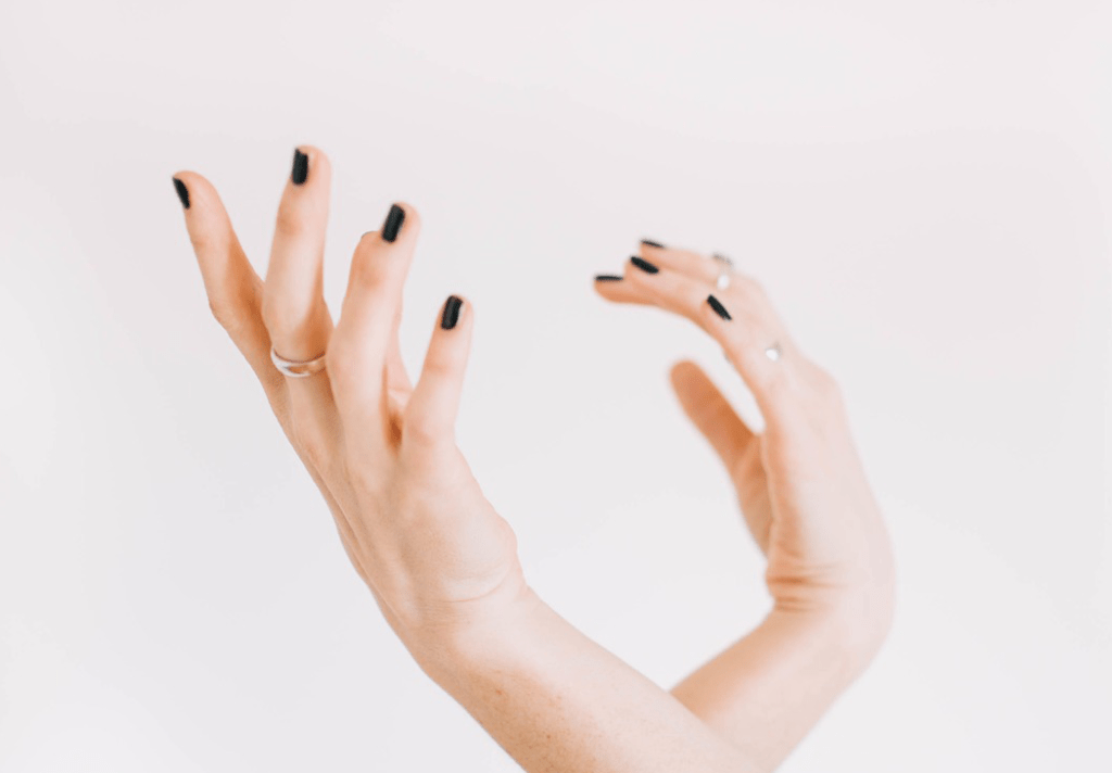 Manicure – by Steve&nbsp;Campbell