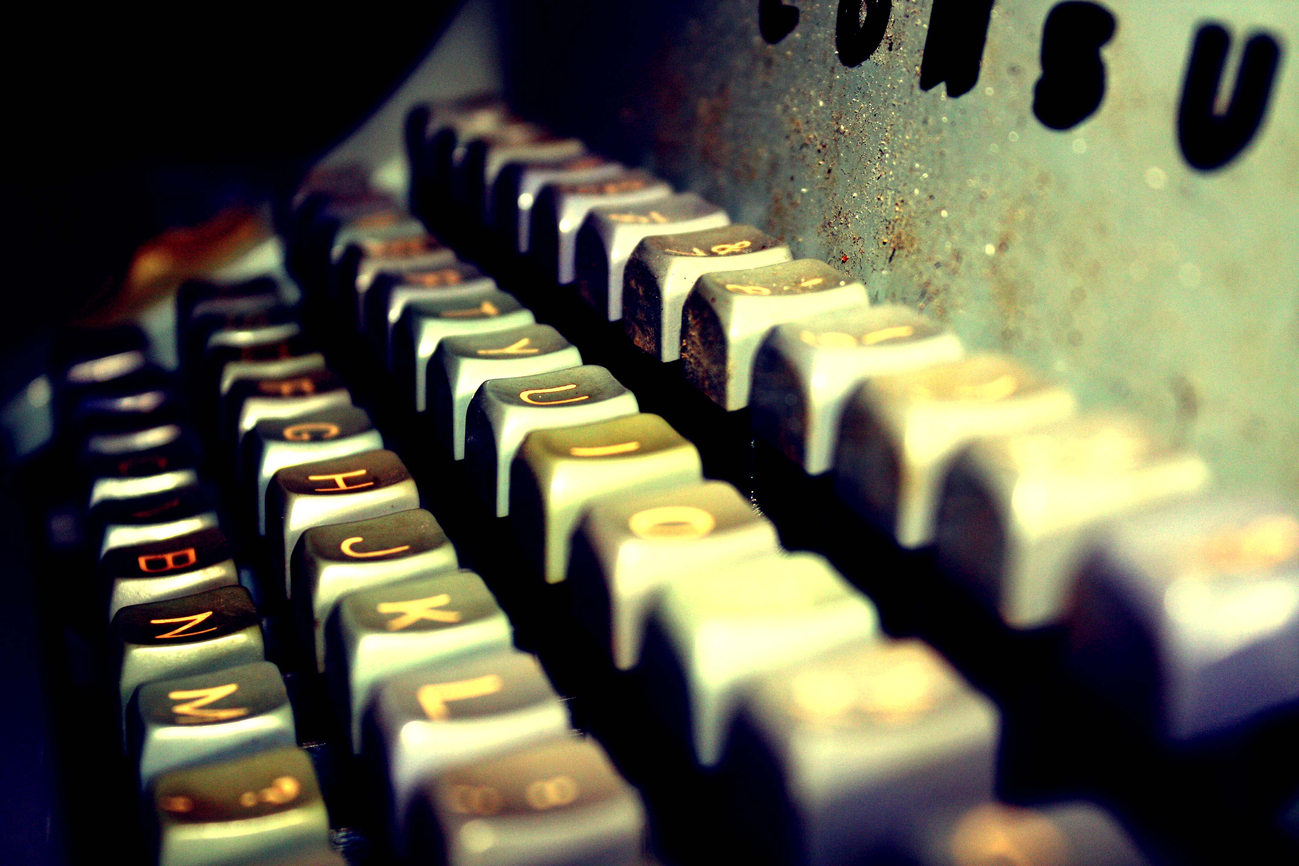 SLM Interviews The Writer, Amanda McLeod – (Heads up – She’s Savvy and A Damn Good Writer)