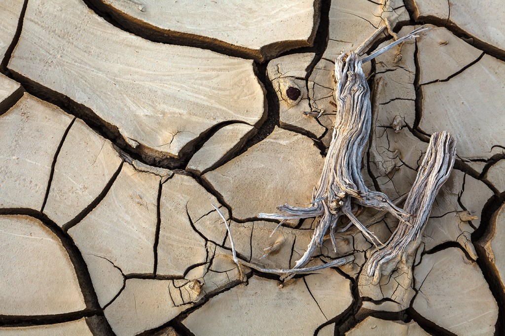 Fractured – by JOANNE&nbsp;SPENCER
